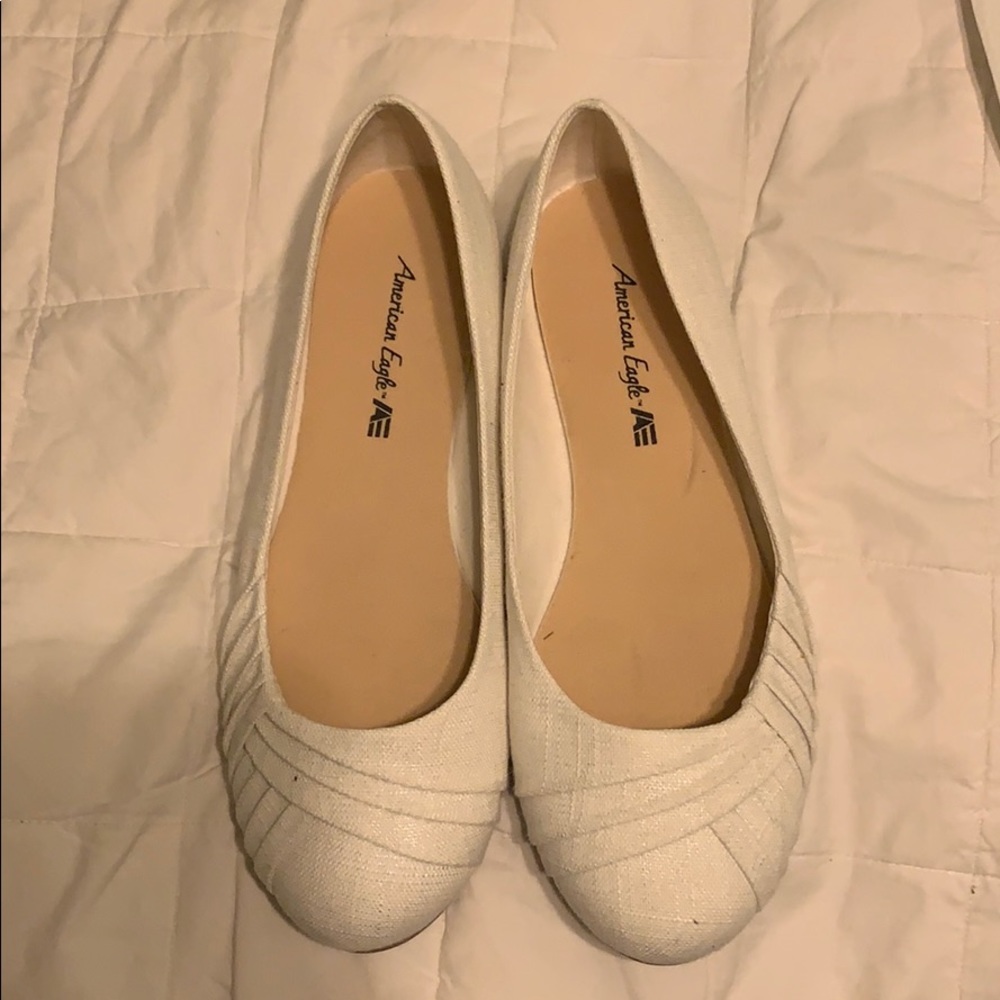 Women white flats